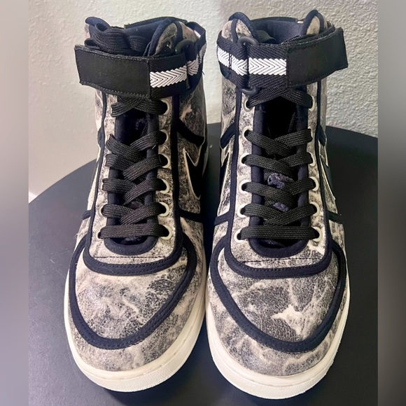 RARE Nike Vandal Hi LX Black/Black/Summit White Sneakers Shoes - Picture 2 of 10